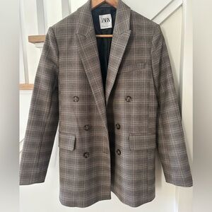 Zara Women’s Double-Breasted Plaid Blazer